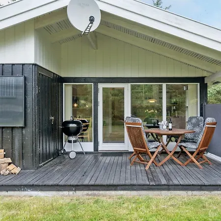 Svantepolk - 1-1km From The Sea By Interhome *